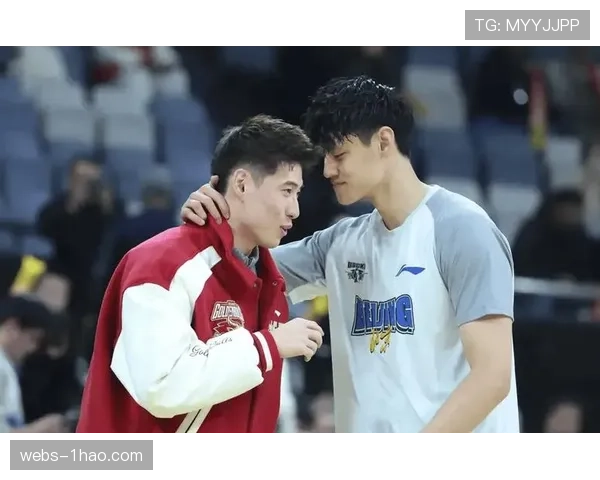 法莱卡斯电梯门双掩护战术 三次为程帅澎创造绝对空位